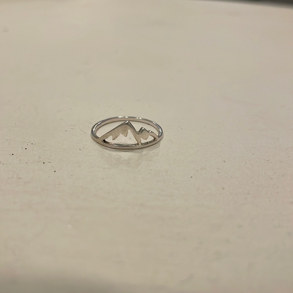 Mountain ring